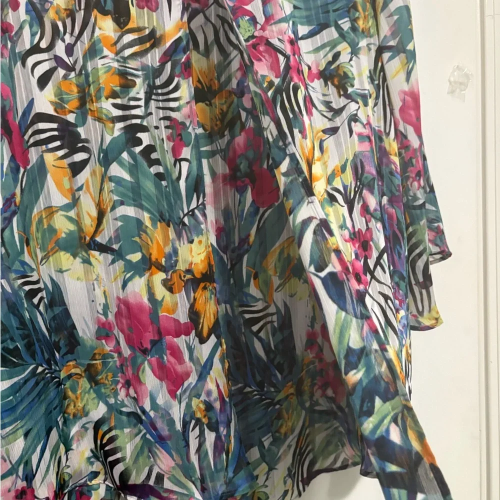 Roz & Ali Multicolor Floral Blouse - Picture 6 of 6